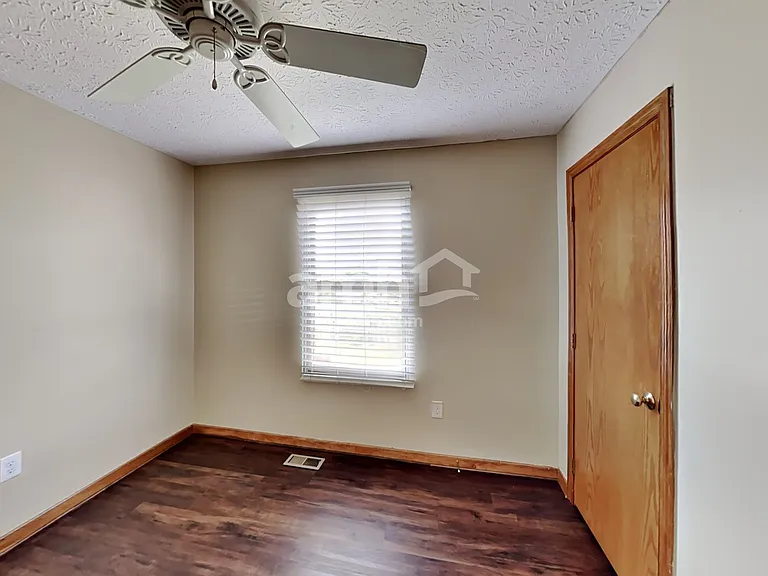 6757 Eddleston Ct — Photo 11