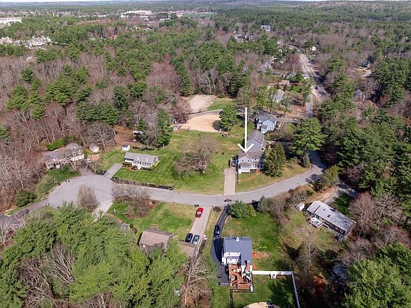 4th image of 241 Sandy Hill Dr