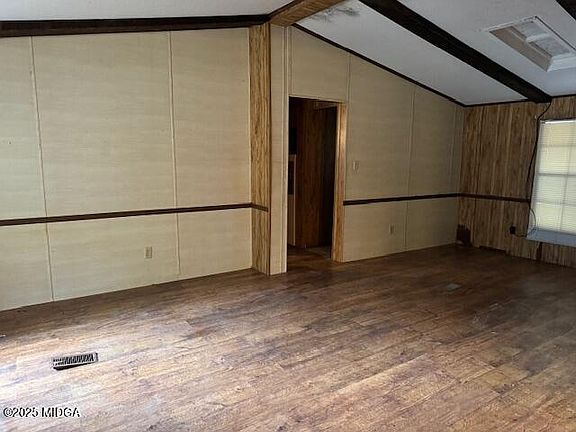 2nd image of 988 Horseshoe Cir