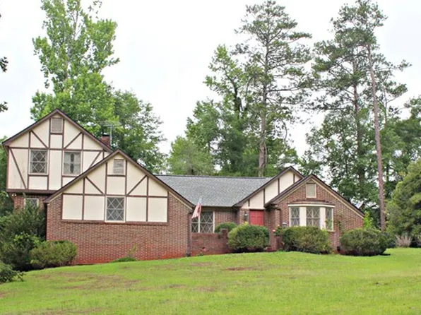 540 Pine Cir, Forsyth, GA 31029