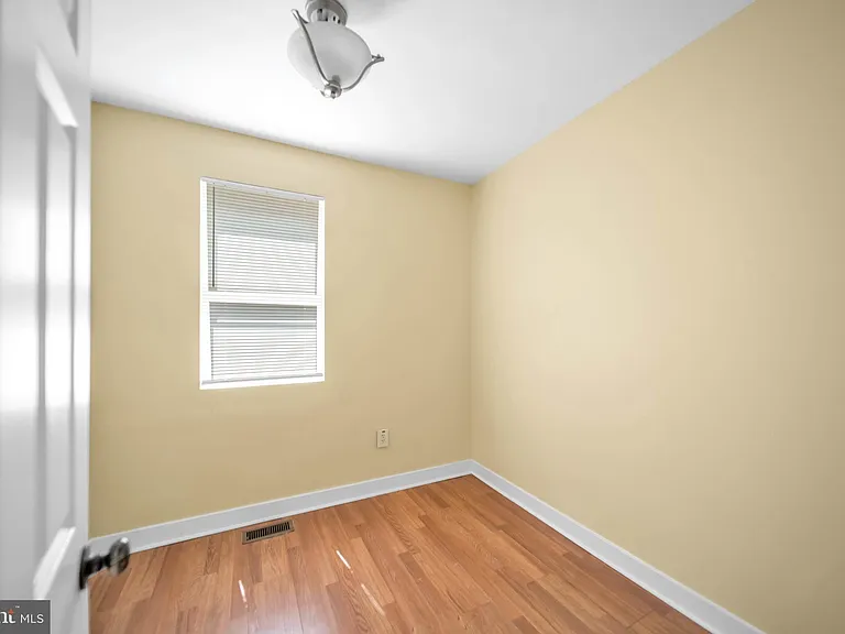 2712 Sherman Ave NW — Photo 31