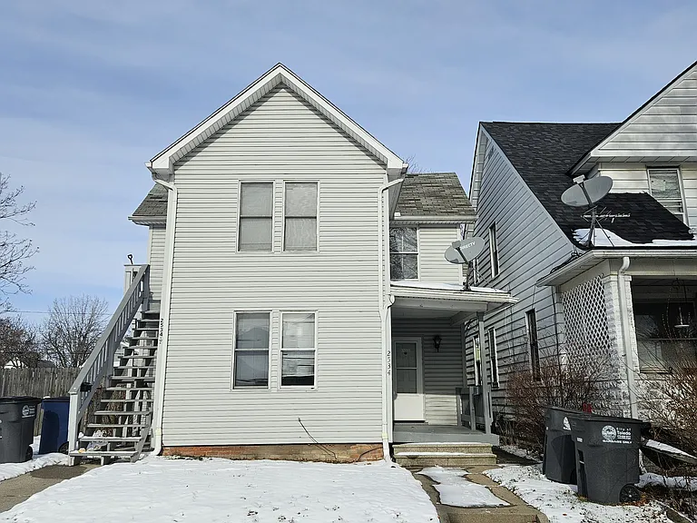 2534 Foraker Ave #1 — Photo 1