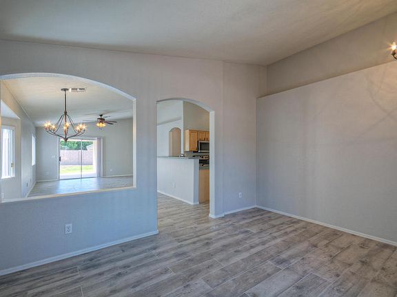 5th image of 10313 E Diamond Ave