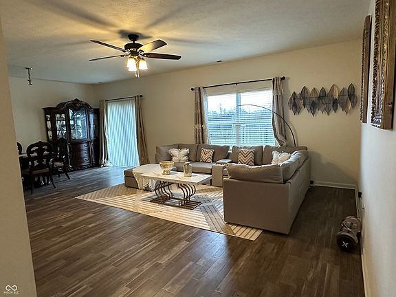 4th image of 6749 Trey Dr