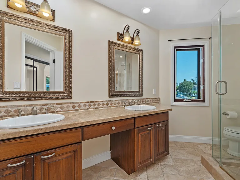 148 W Marquita #B — Photo 21