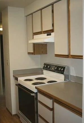 5th image of 5110 17th Ave NW #101