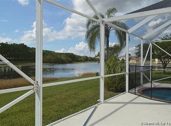 4th image of 900 Savannah Falls Dr #900