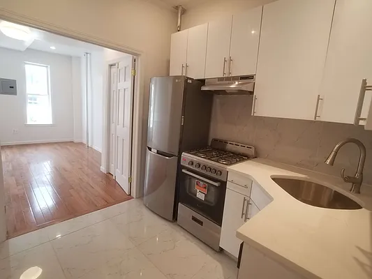 Rented by Compass | media 13