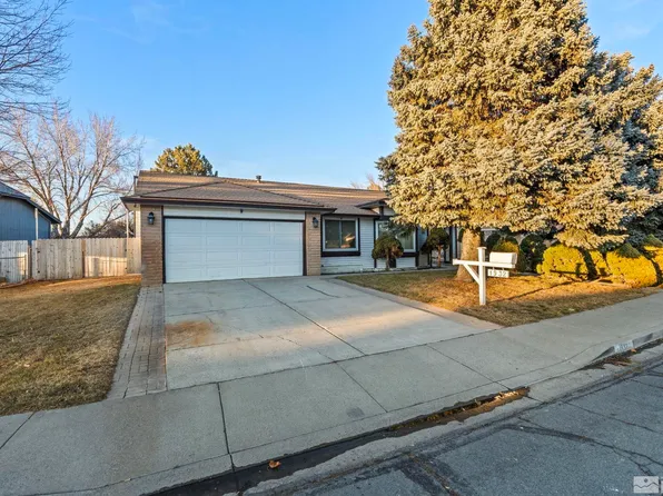1932 Wabash Cir, Sparks, NV 89434