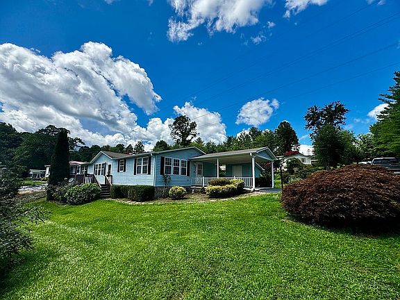 2nd image of 320 Greystone Dr