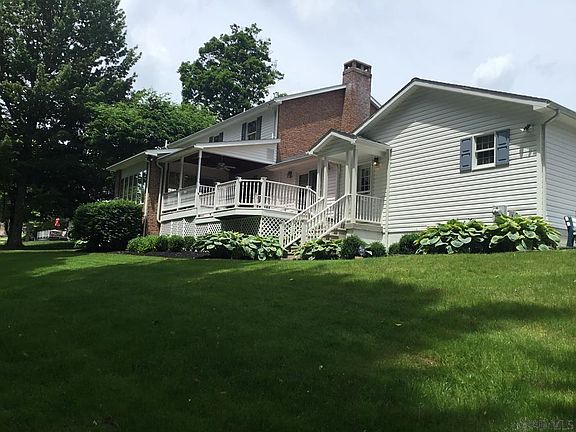 5th image of 311 Crestwood Dr