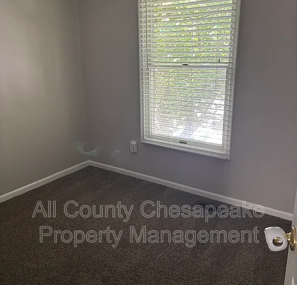 820 Comer Sq — Photo 12