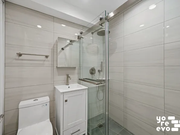 22-66 29th Street image 9 of 11