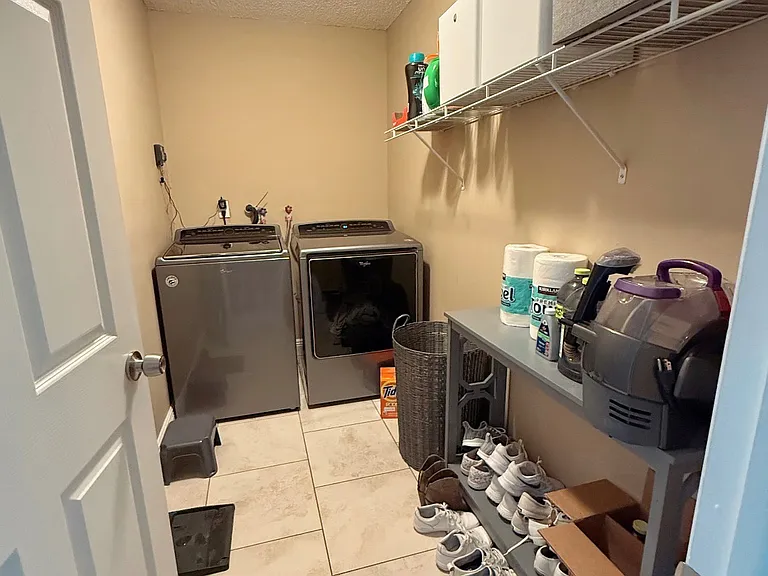 3415 Windy Wood Dr — Photo 16