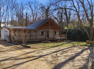 102 Garnett Trace Rd, Franklin, NC 28734