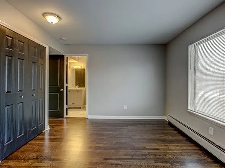 33247 Kingslane Ct — Photo 8