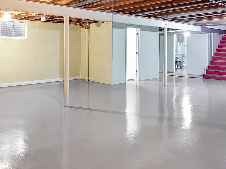905 Dolphin Ave — Photo 11