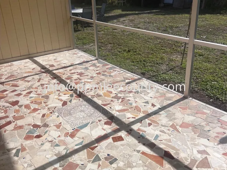 1315 SE 24th Ave — Photo 11
