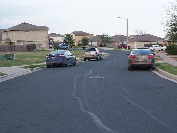 4th image of 18709 Great Falls Dr