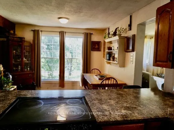1116 Moon River Rd, Muskoka Lakes, ON P0C 1A0