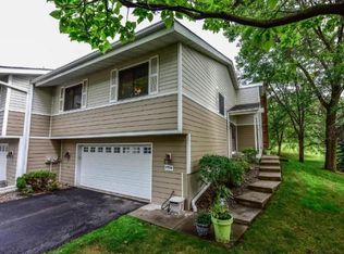 9784 Brighton Ln, Eden Prairie, MN 55347