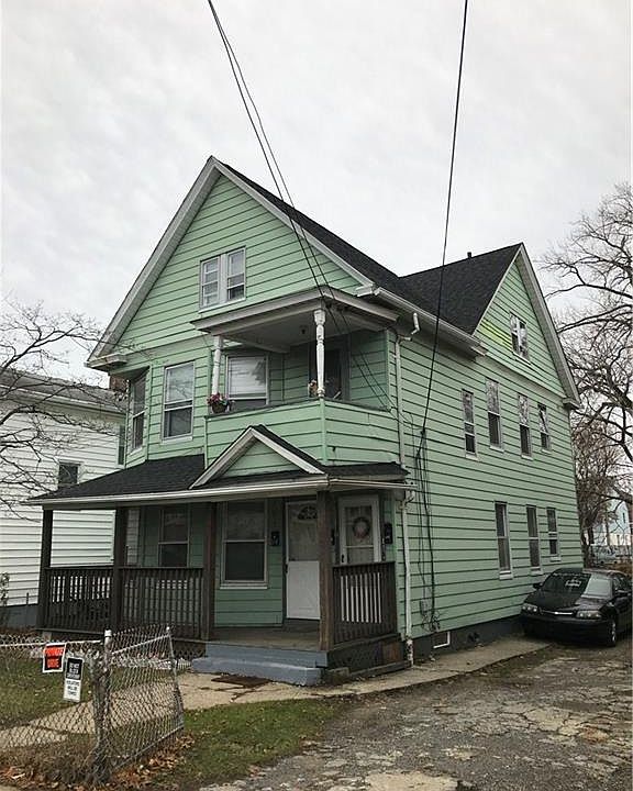 2nd image of 267 Hollister Ave