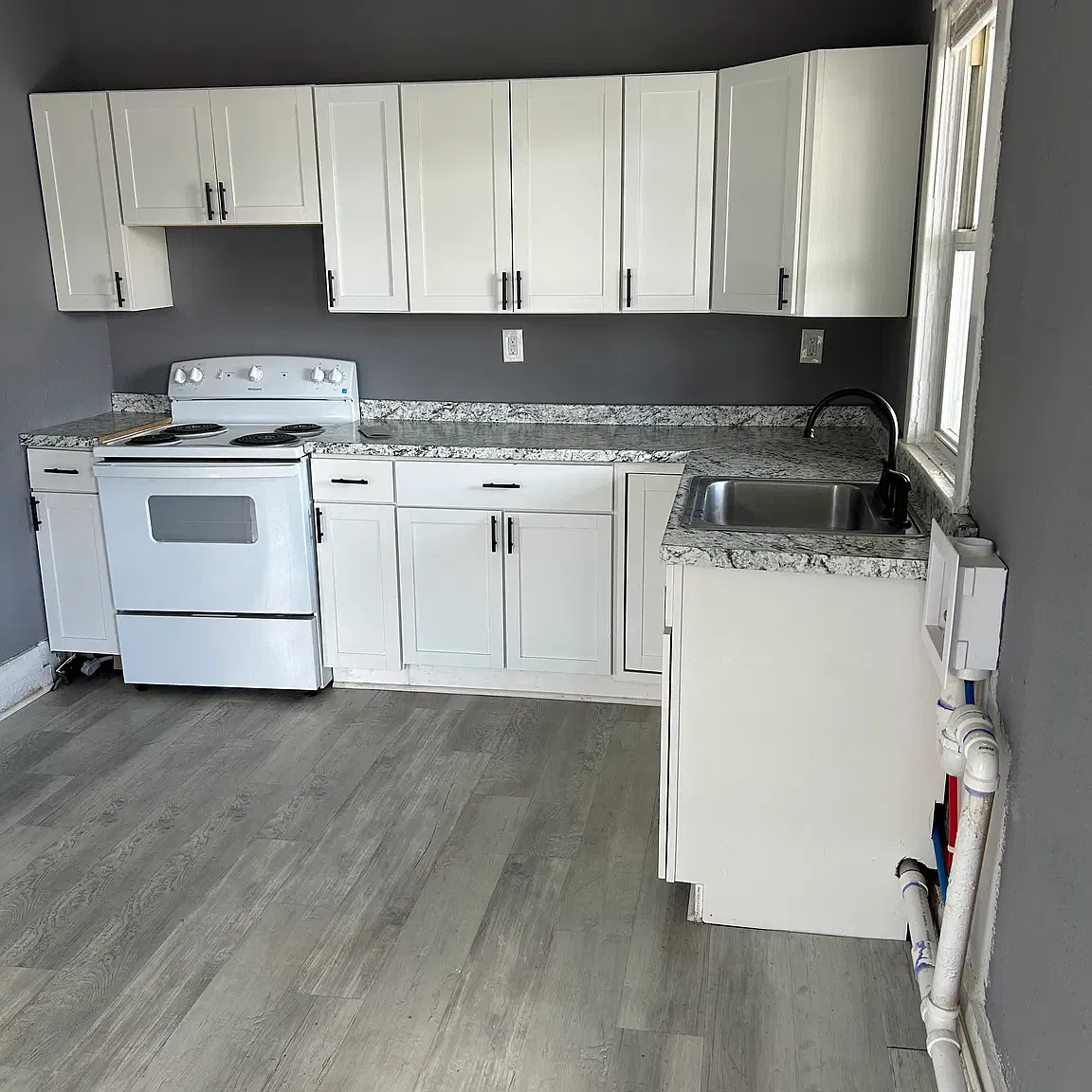 2 bed, $1,150 — Photo 1