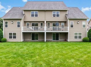 32 Ketcham Dr, Essex Junction, VT 05452