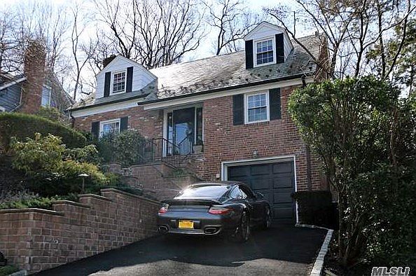 1st image of 214 Nassau Ave