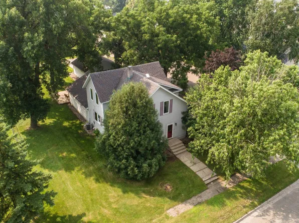 201 Alaska Ave, Hoffman, MN 56339