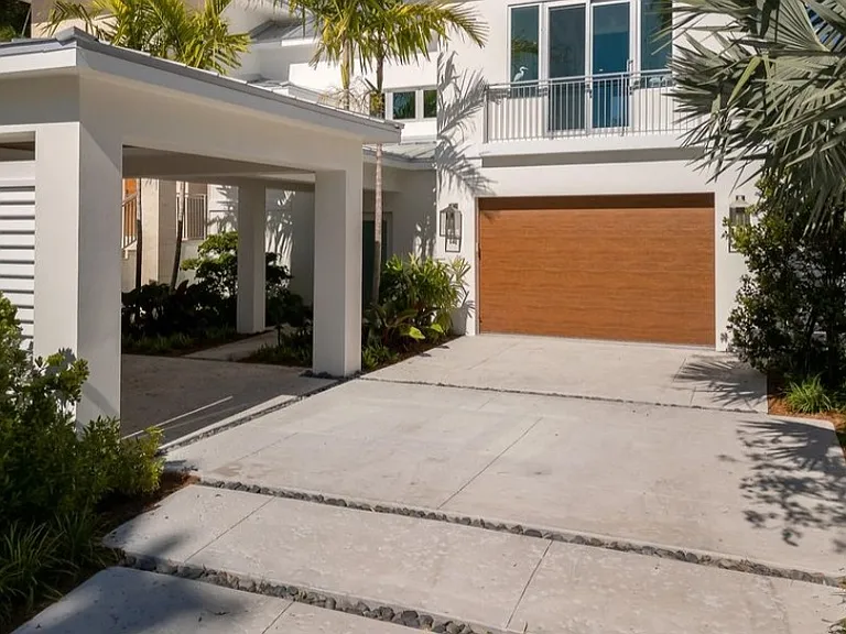 3741 Eagle Ave — Photo 10