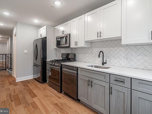 2nd image of 1501 N Bailey St APT 1