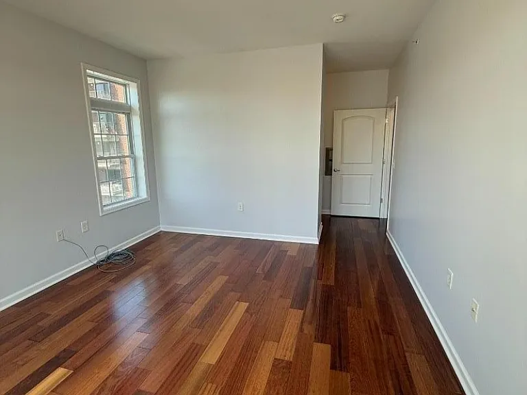102 E Elizabeth Ave #406 — Photo 19