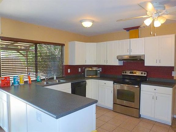 2nd image of 1212 Coffeyville Ct