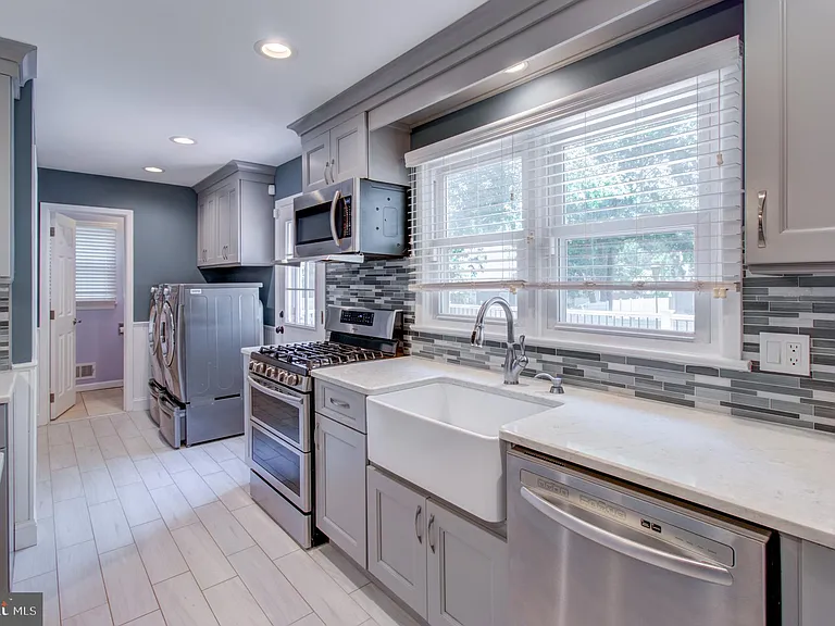 11 Whitemarsh Dr — Photo 31