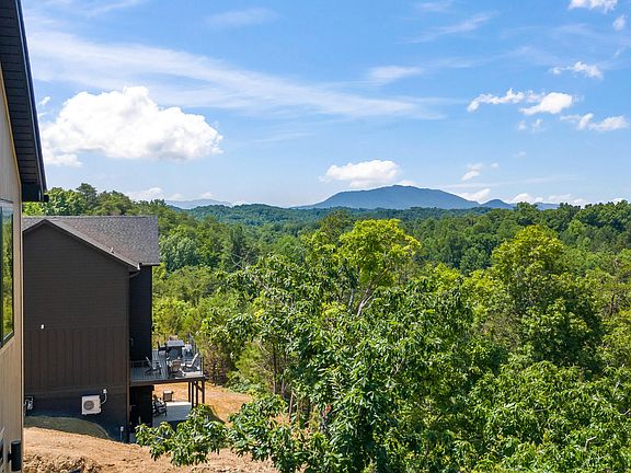 5th image of 1145 Reedmont Way Lot 173