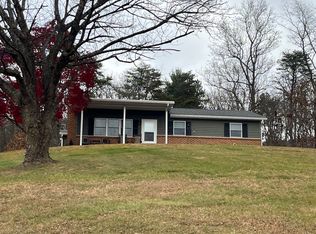 440B Middle Rd, Halifax, PA 17032