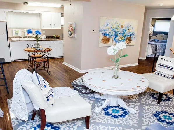 1916 W White River Blvd, Muncie, IN 47303