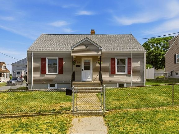 3rd image of 124 Woodman St