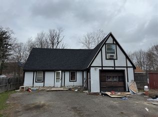 12 Fuller Rd, Binghamton, NY 13901