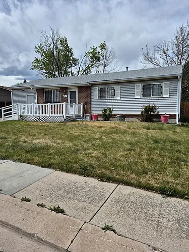335 Poe Pl Photo 1