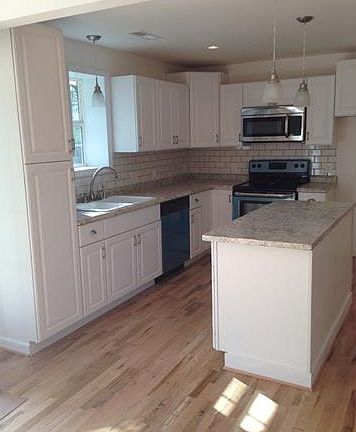 4th image of 1401 Harmony Ave