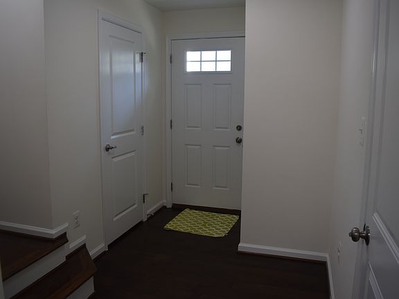 5th image of 3224 Vogel Rd