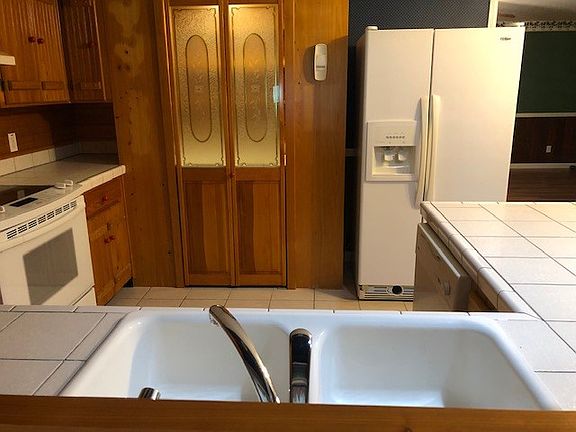 4th image of 5271 NW 140th St