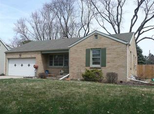 1131 Sterling Dr, Rockford, IL 61107