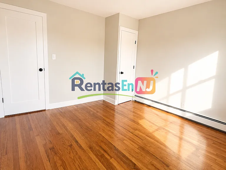 9 Stecher St #2S — Photo 5