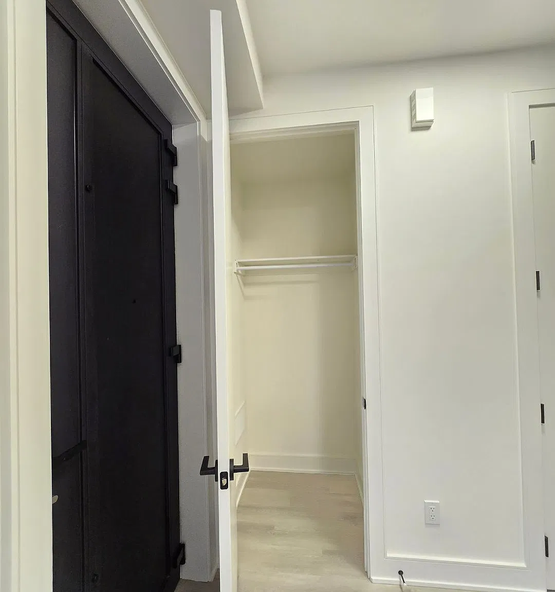 2 bed, $1,949 — Photo 3