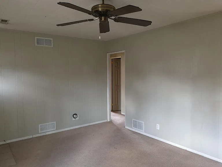 2610 Midlex Ct — Photo 7