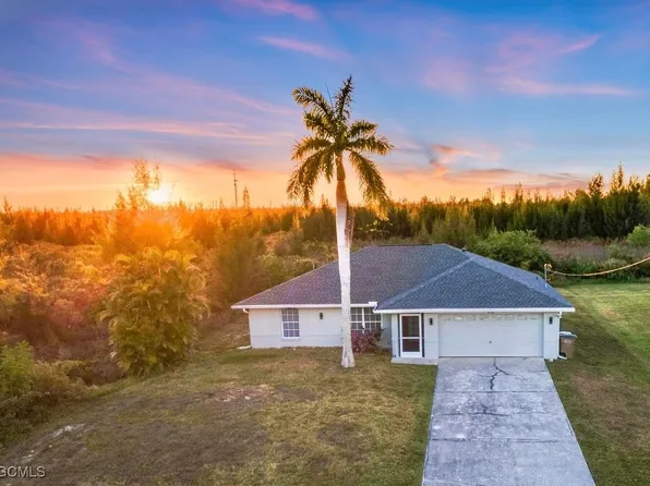 418 SW 19th Ave, Cape Coral, FL 33991