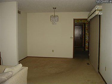 4th image of 19270 Briarwood Ln #3-4